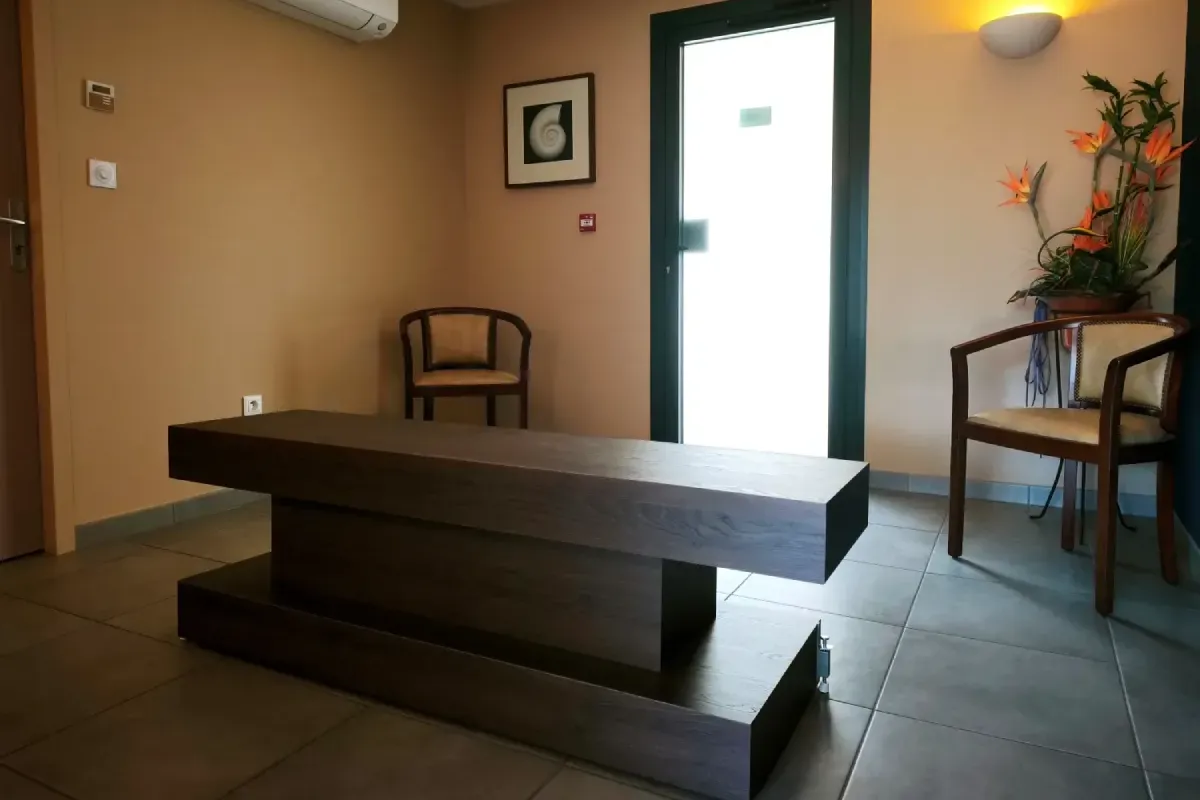 Chambre funeraire à La Crau